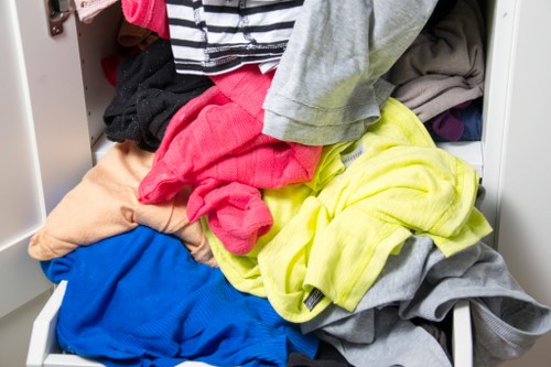 Load‑based rubbish collection van loading waste